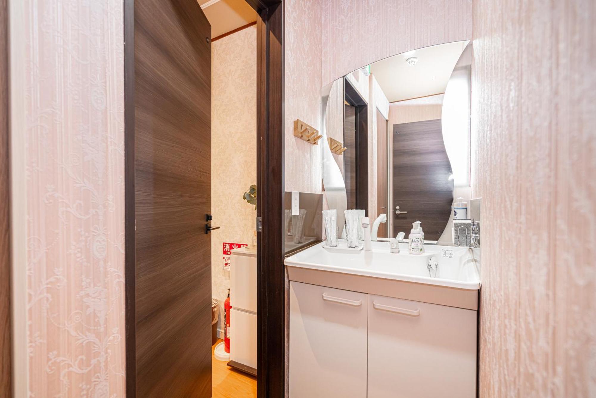 Nearest Jr Sobu Line Shinkoiwa Str,Tokyo Str 15 Min ,Shinjuku 25 Min, Disney 30 Min 외부 사진