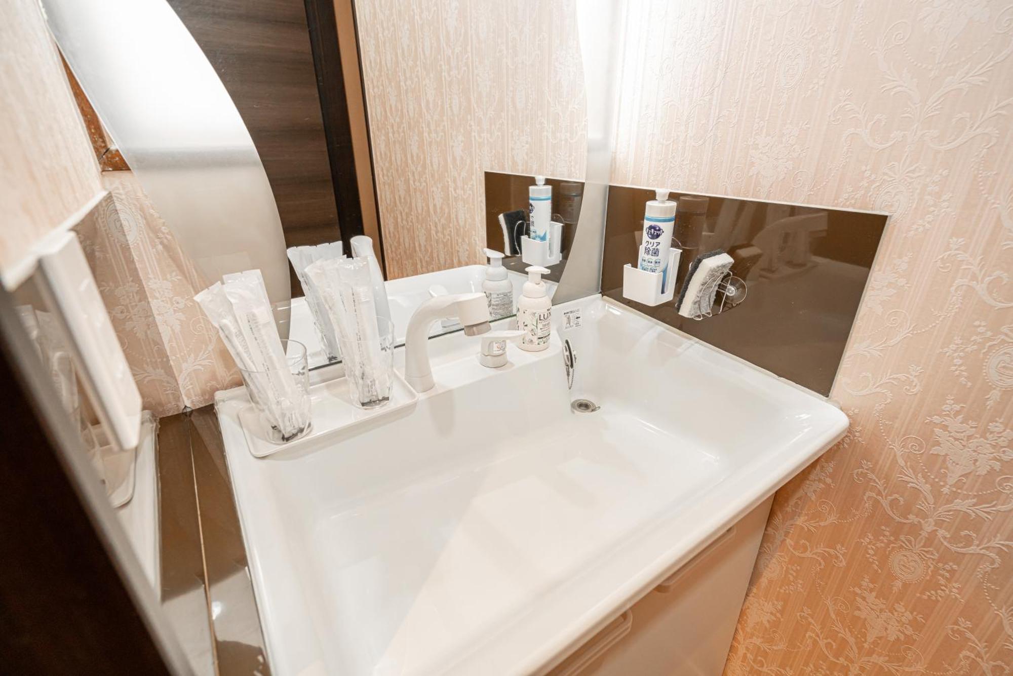Nearest Jr Sobu Line Shinkoiwa Str,Tokyo Str 15 Min ,Shinjuku 25 Min, Disney 30 Min 외부 사진